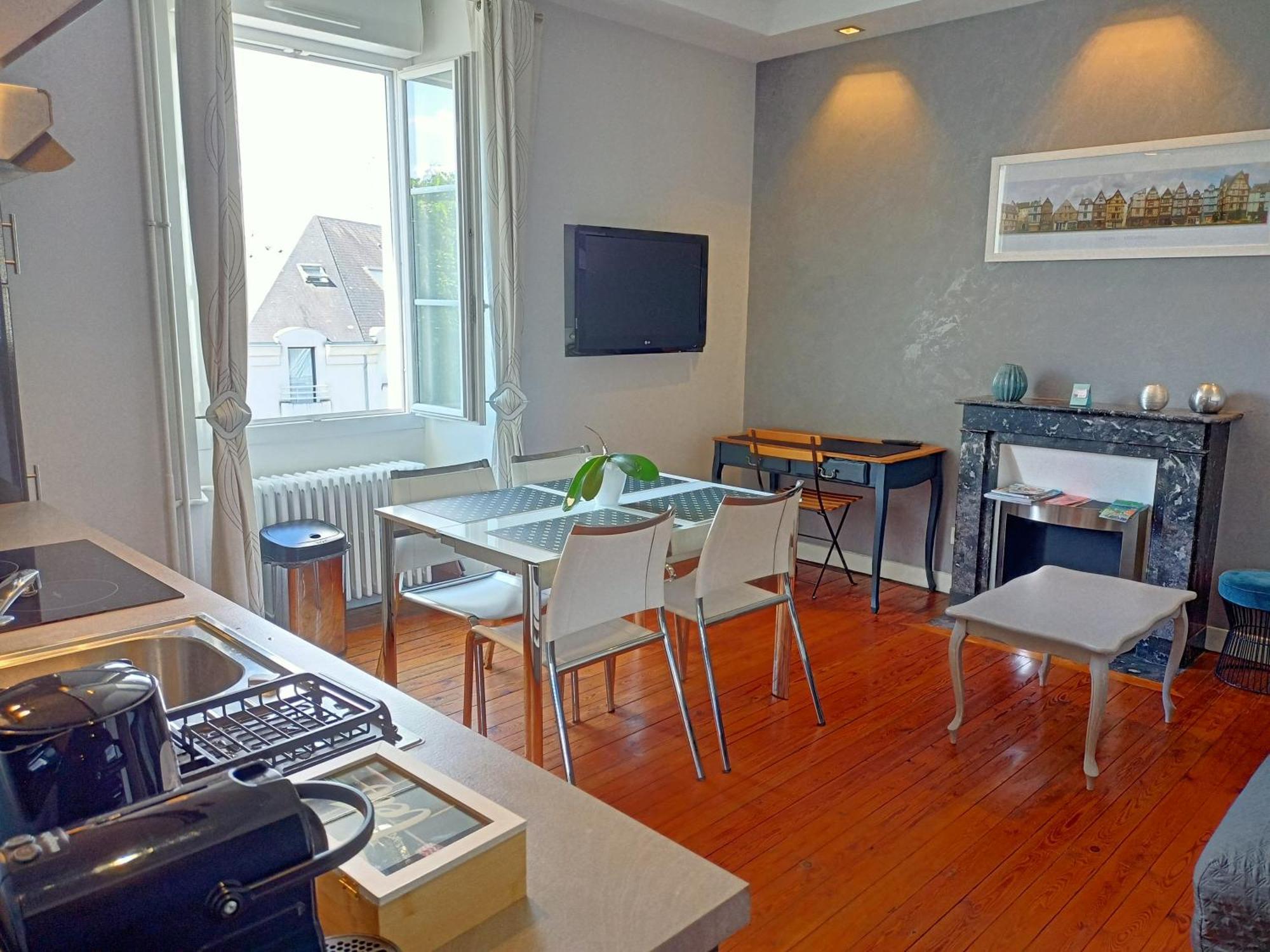 Les Suites Angevines 昂热 外观 照片