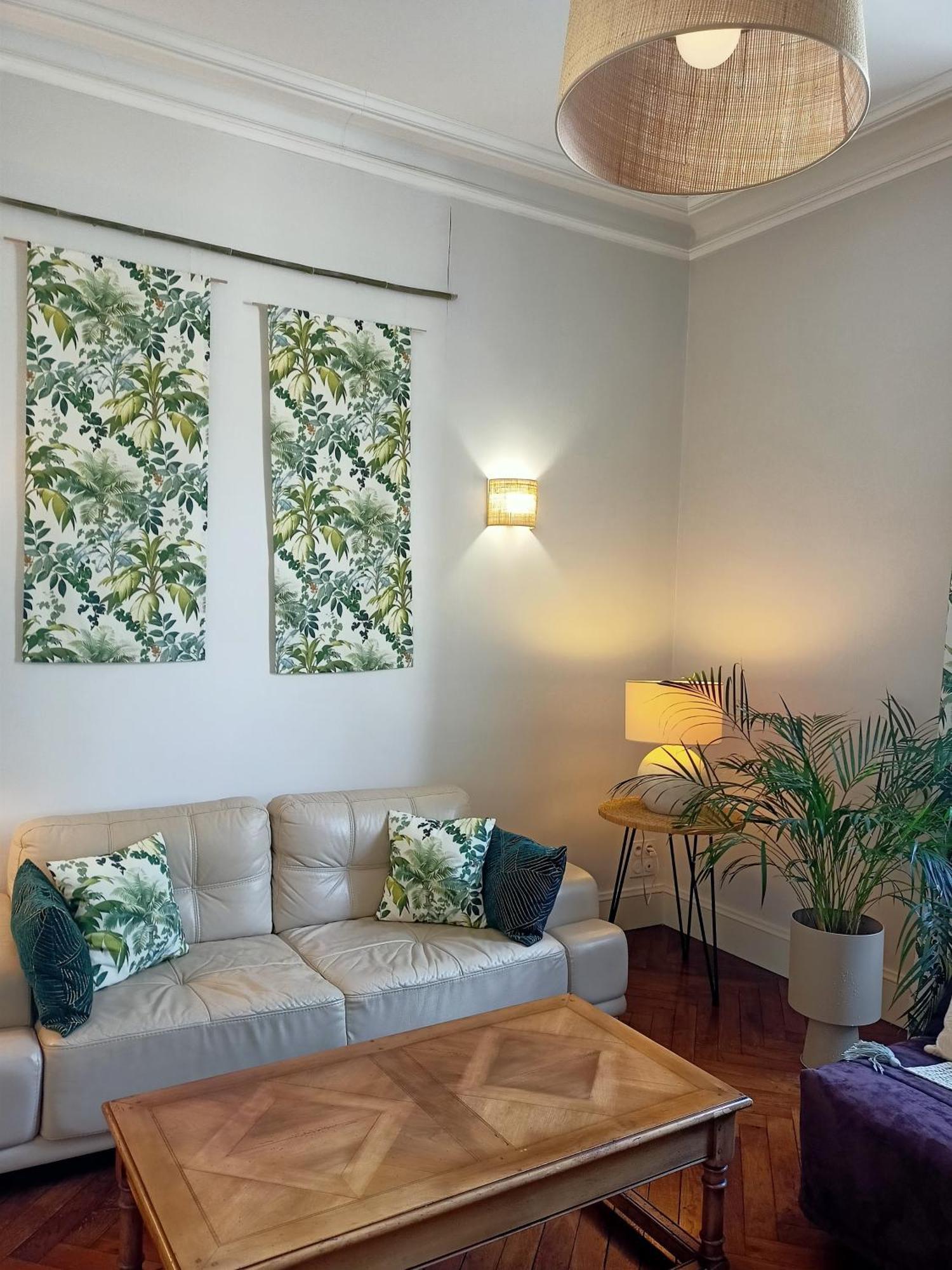 Les Suites Angevines 昂热 外观 照片